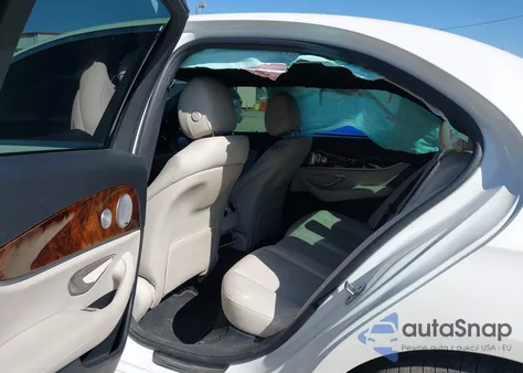 2020 Mercedes-Benz E 350 z USA, uszkodzony, nr VIN W1KZF8DB8LA829032